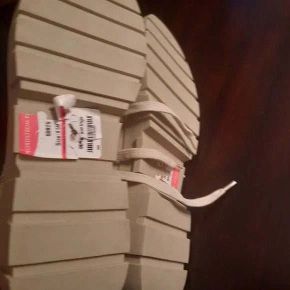 Treasure & Bond Raegin Platform Bootie in Ivory, Size 8.5 - Picture 6 of 6